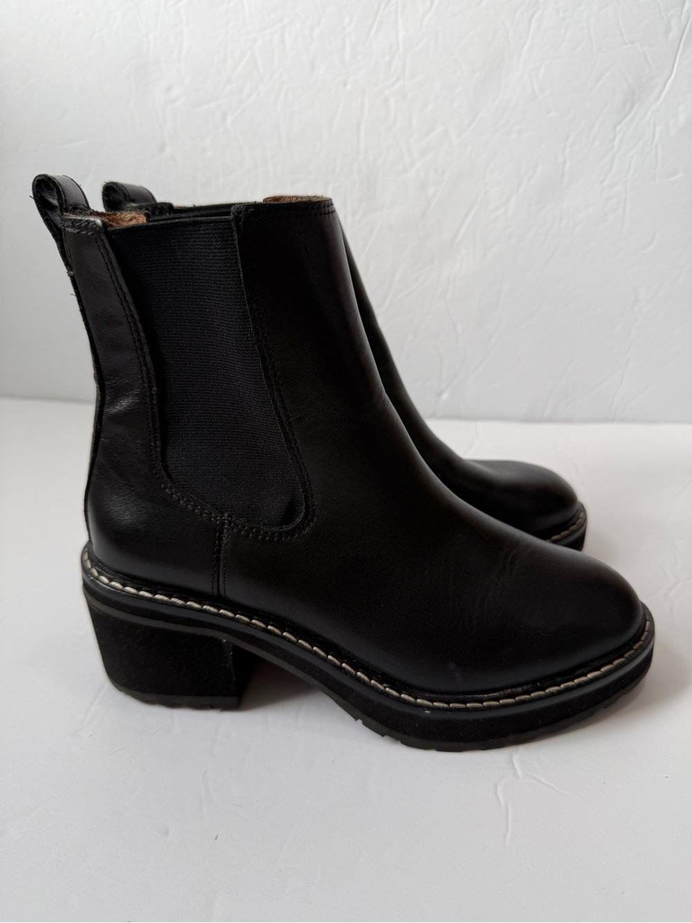 Madewell Chunky Black Leather Chelsea Block Heel Booties Boots Women Size 5